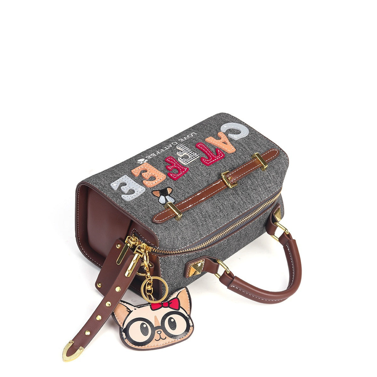 Sac boston brodé détail